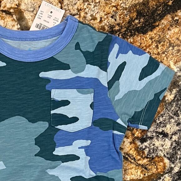 NWT J. Crew Boys' Blue Camo Pocket Crewneck T-Shirt - Picture 4 of 6